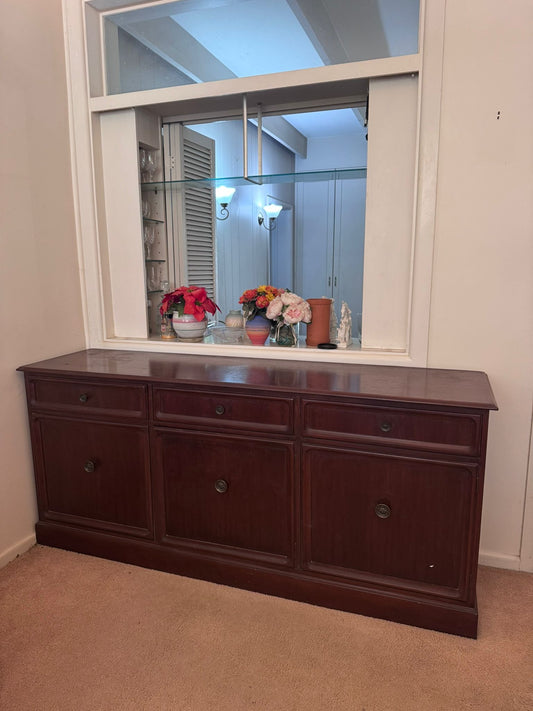 Vintage Walnut Buffet Sideboard 1972 Mid Century Restored By Parker - Image 2