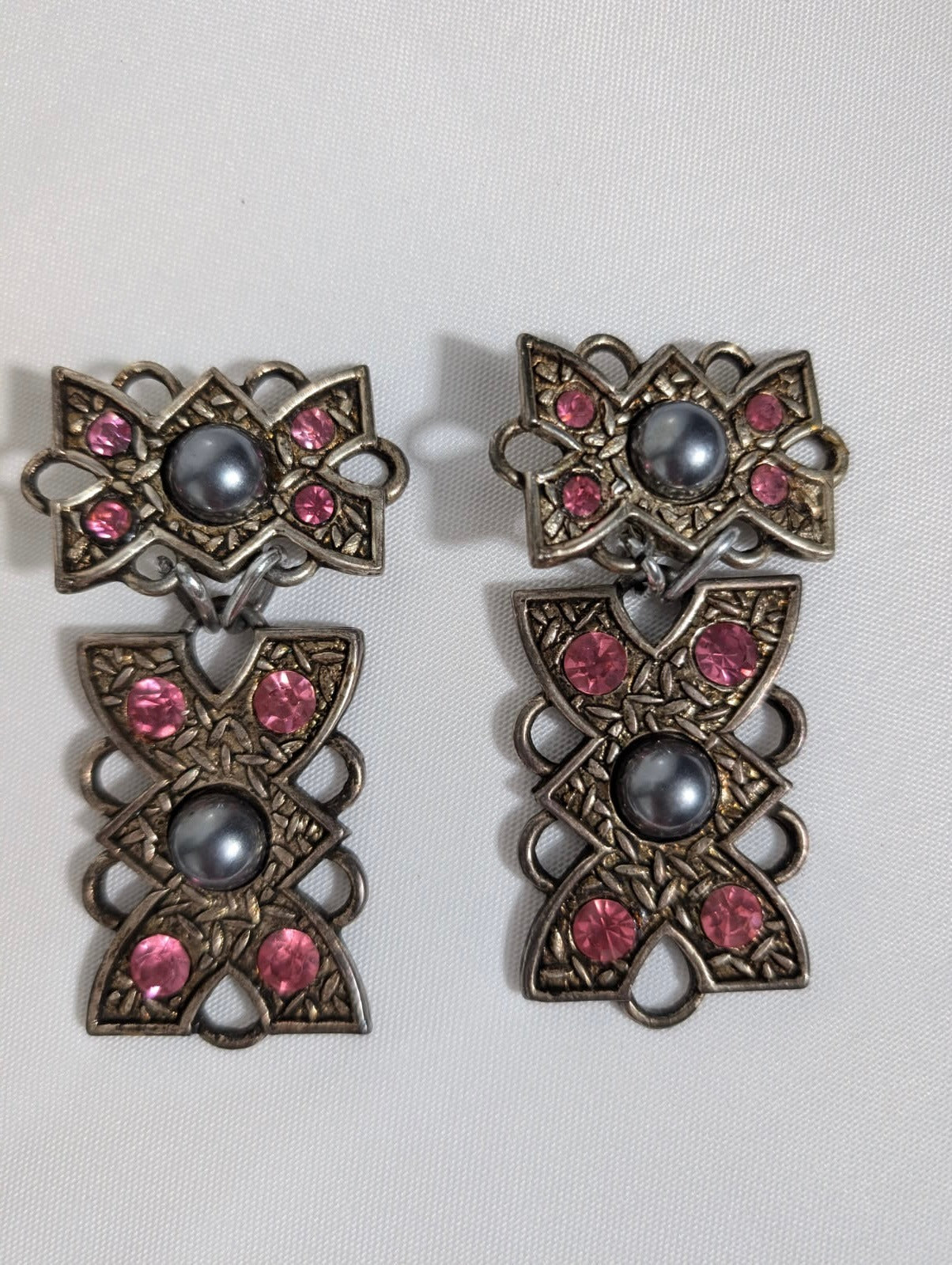 Vintage Filigree Clip-On Dangle Earrings With Pink Stones And Grey Pearls - Image 5
