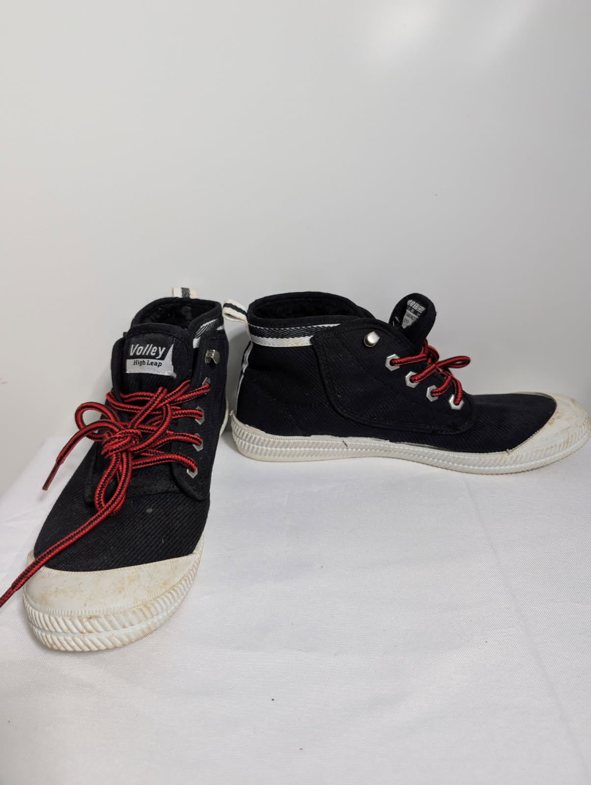 Volley High Leap Sneakers Black Faux Fur Lined US 7 - Image 8