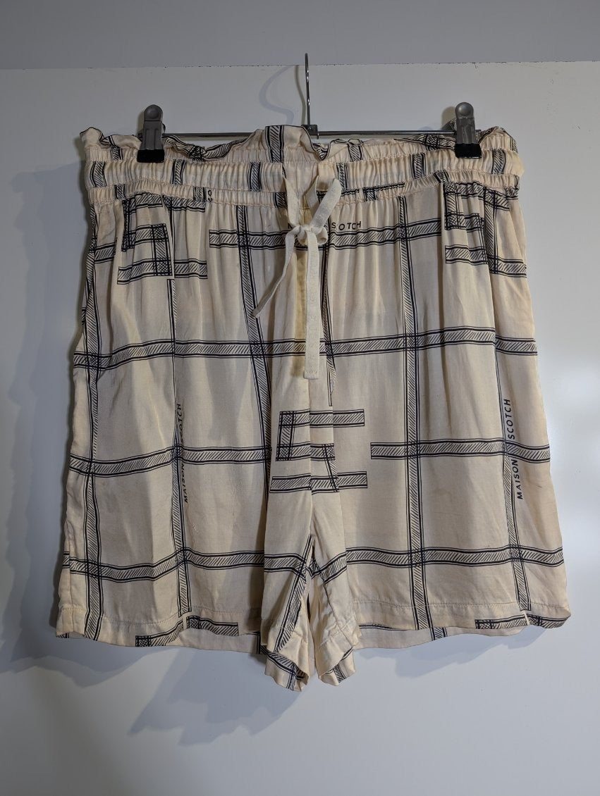 Maison Scotch Plaid Print Elastic Waist Shorts Cream & Black - Image 10