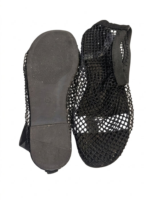 Black Mesh Fishnet Flat Sandals - Size EU 40 - Image 2