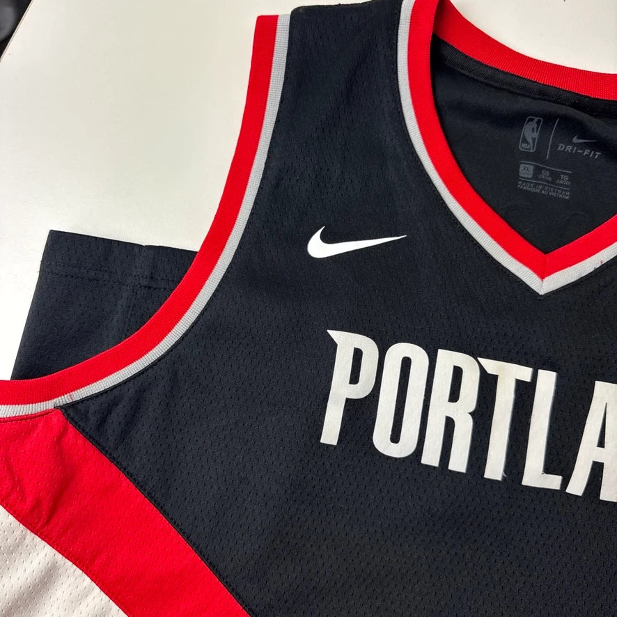 Nike Portland Trail Blazers Damian Lillard #0 Swingman Basketball Jersey - Image 2