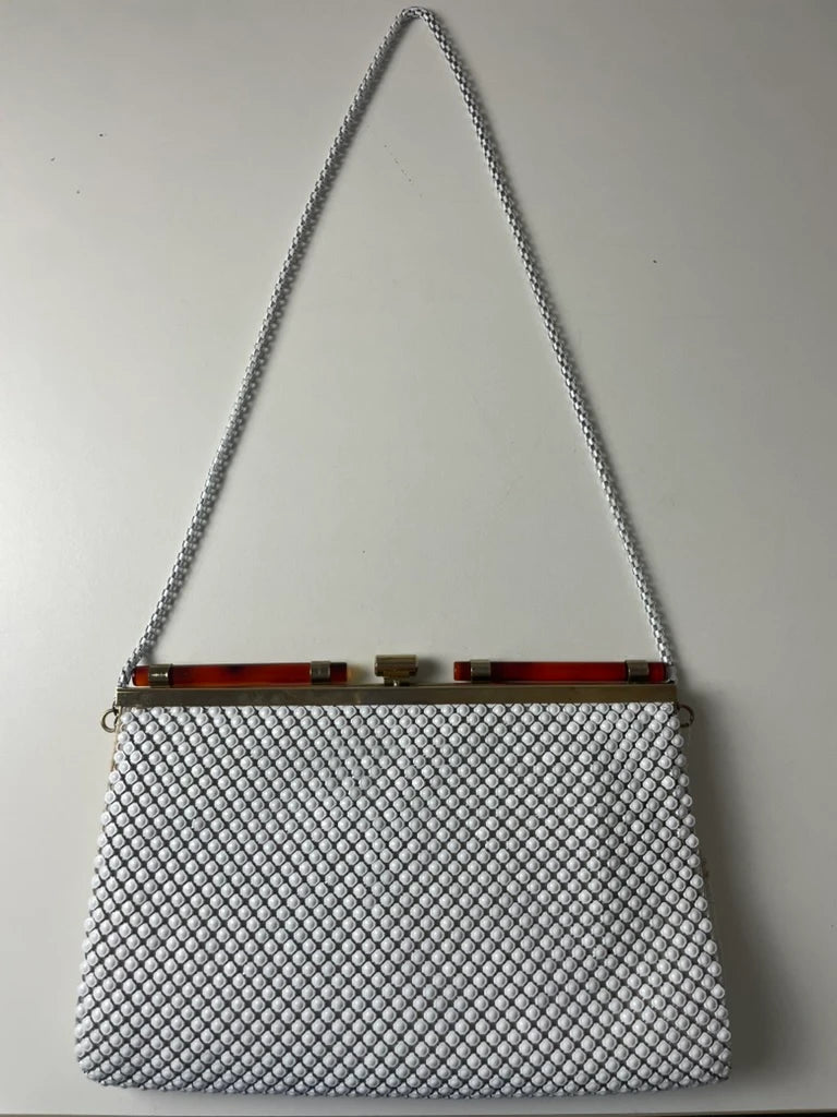 White Metal Mesh Evening Handbag with Gold-Tone Frame - Image 2