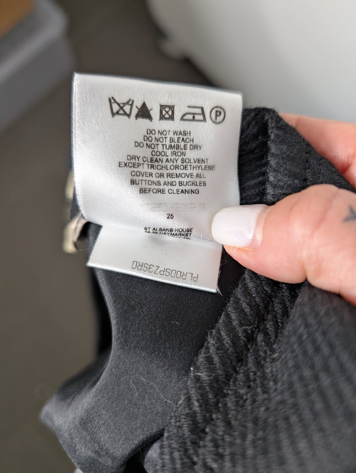 Burberry London Black Herringbone Wool Mini Skirt - UK 8 / US 6 - Image 2