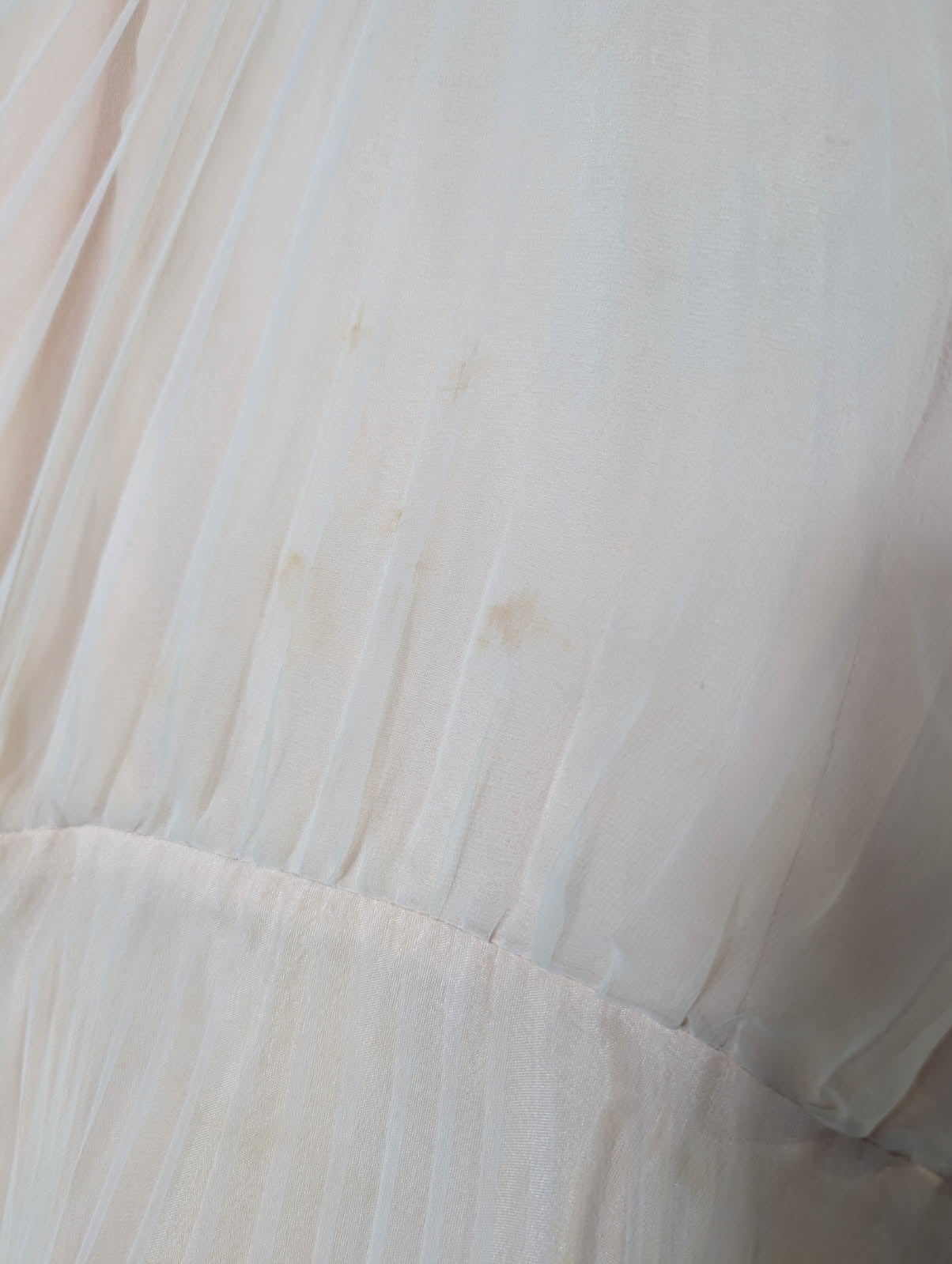 Vintage 1970s Merco Davron Pale Pink Pleated Chiffon Flutter Sleeve Maxi Dress - Image 2