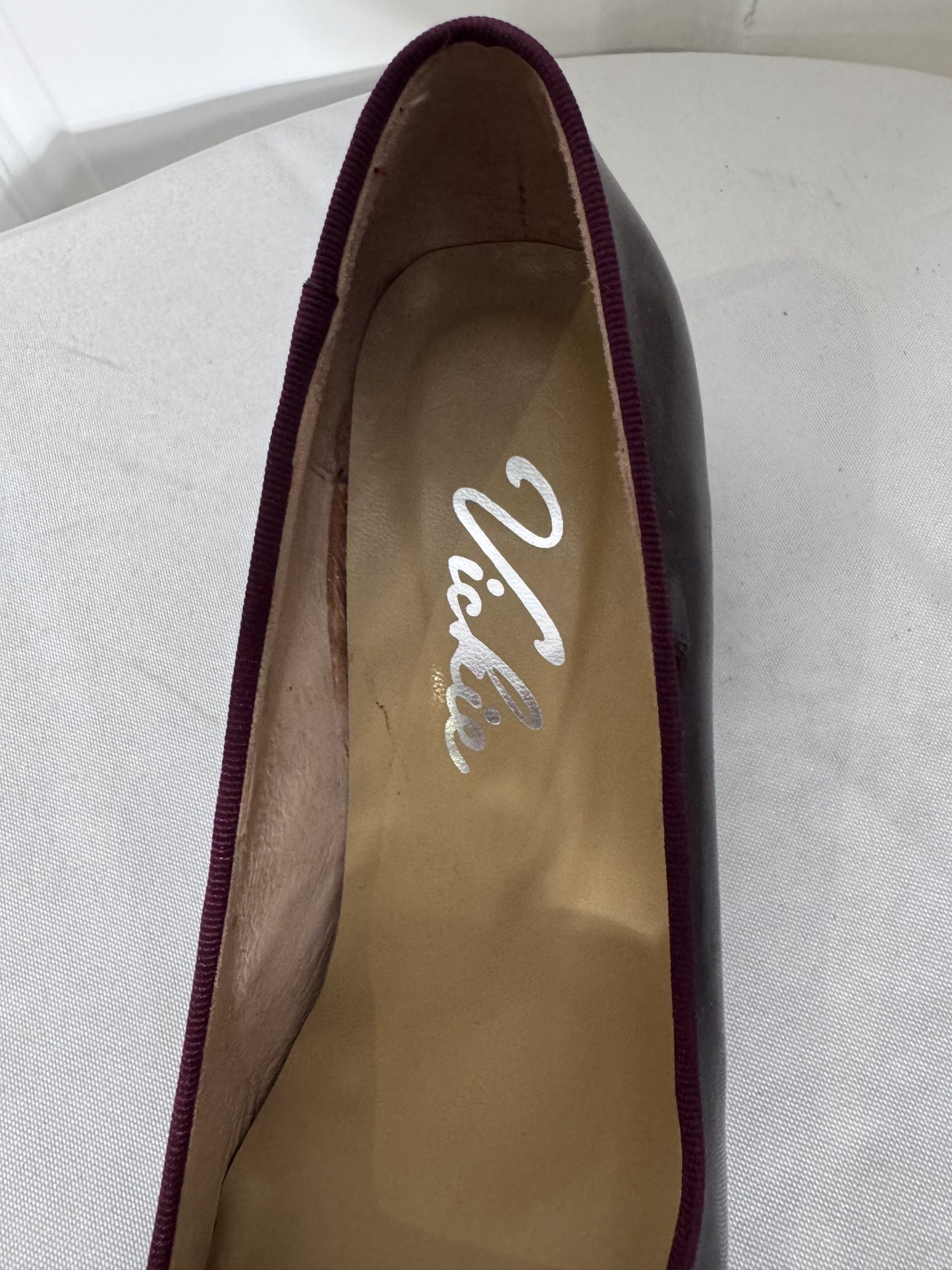 Salvatore Ferragamo Vara Low Heel Pumps - Deep Plum Patent Leather - Image 2