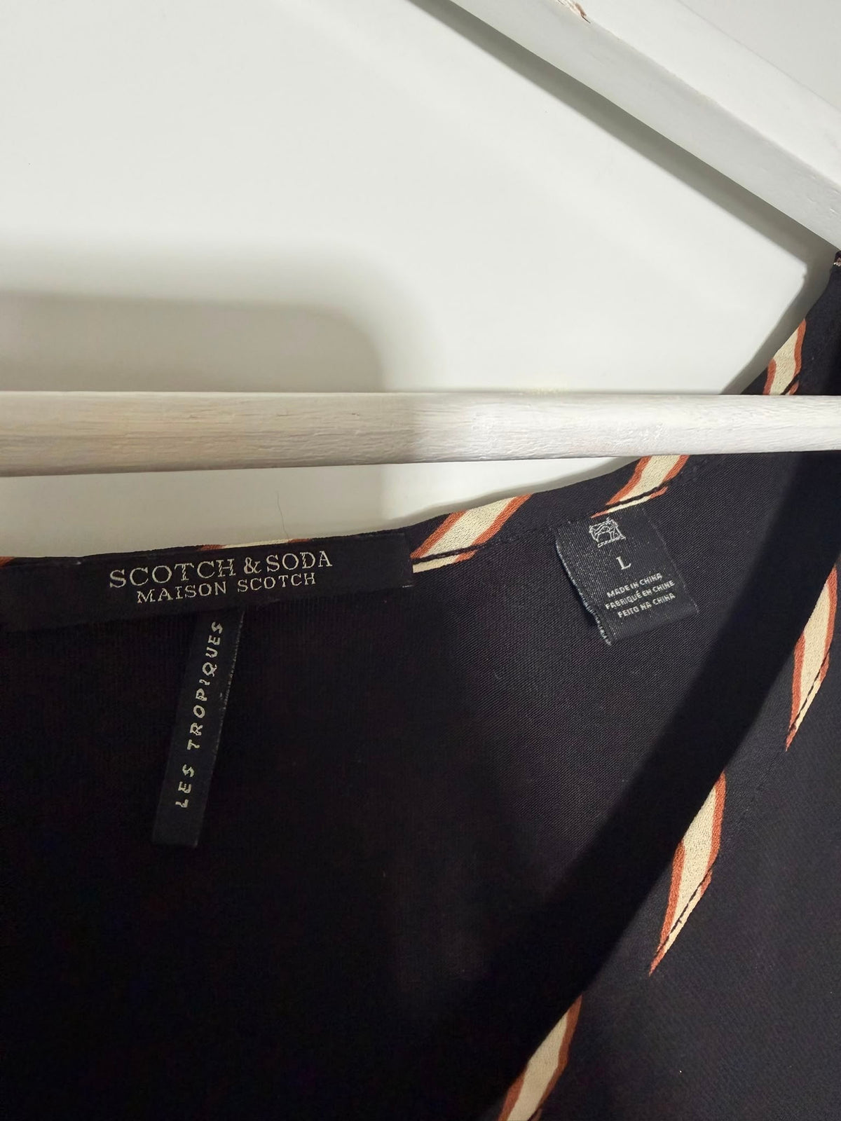 Maison Scotch V-Neck T-Shirt Black with Striped Trim Size L - Image 2