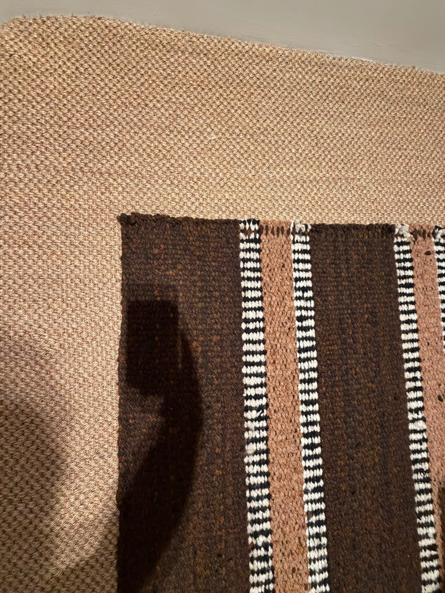 Pampa Vera Linear Wool Area Rug - 200cm x 300cm - Image 1