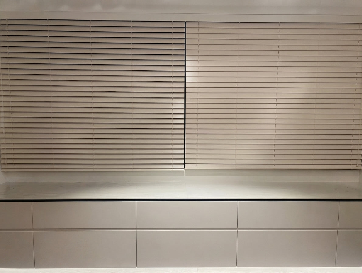 Timber Venetian Blinds 63mm Slats Spruce 202cm x 160cm Set of 2 - Image 1