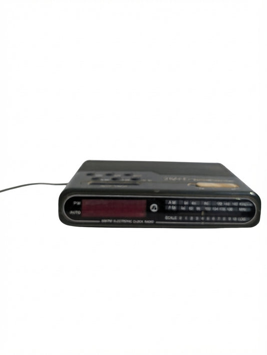 Vintage 2-Band AM/FM Electronic Clock Radio Black - Image 1