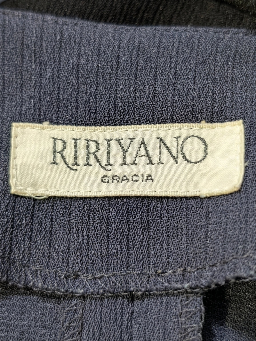 Ririyano Gracia Women's Navy Blazer Size 11AR - Image 3