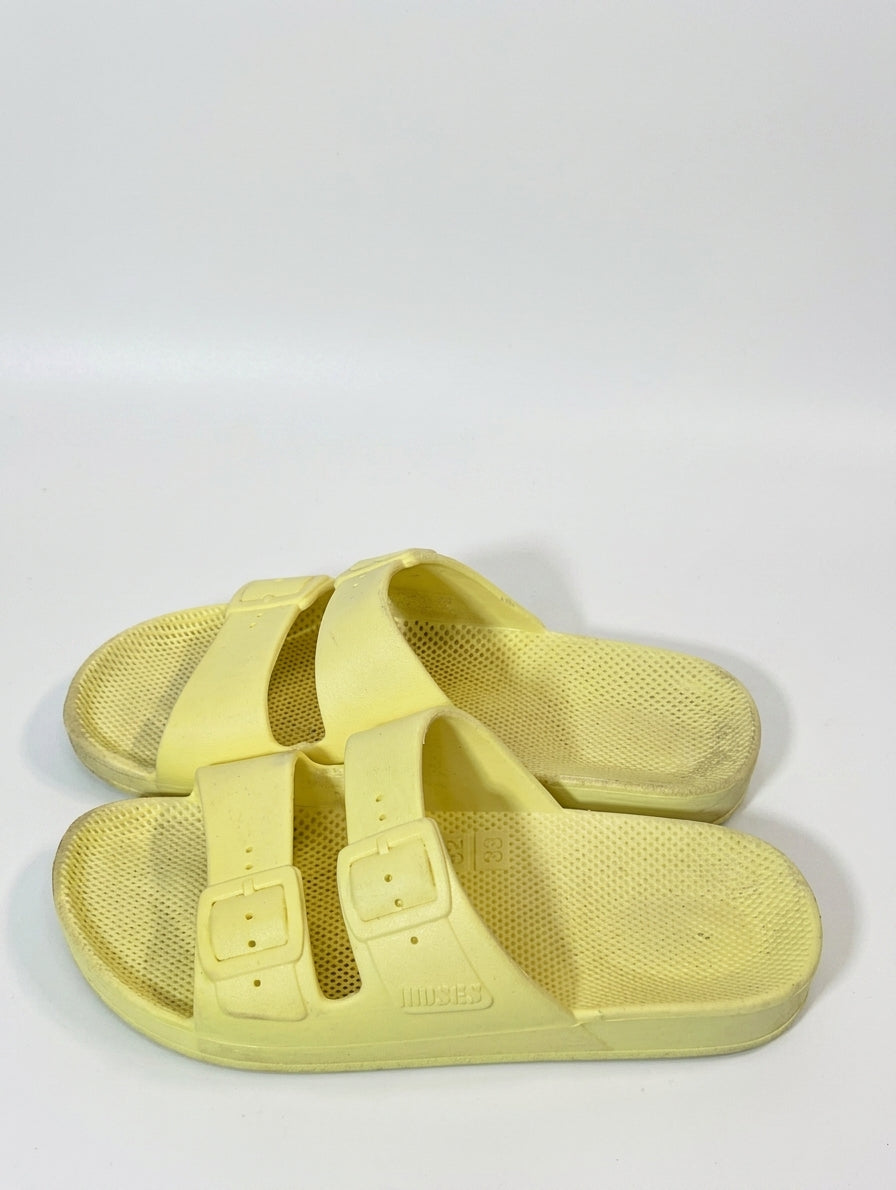 Freedom Moses Double Buckle Slide Sandals Pastel Yellow EU 32/33 - Image 1