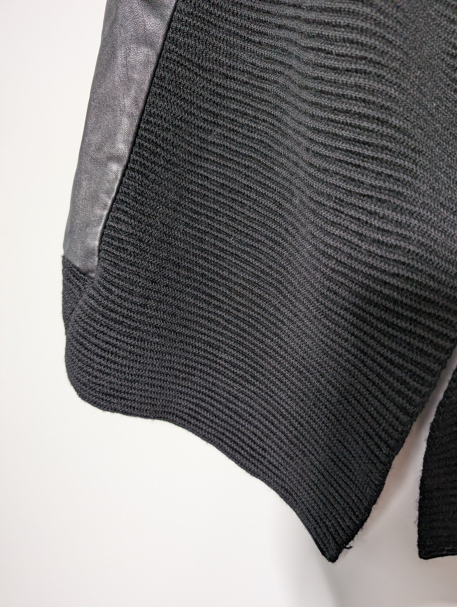 MM6 Maison Margiela Leather and Knit Open Front Vest Black Size 6 - Image 4