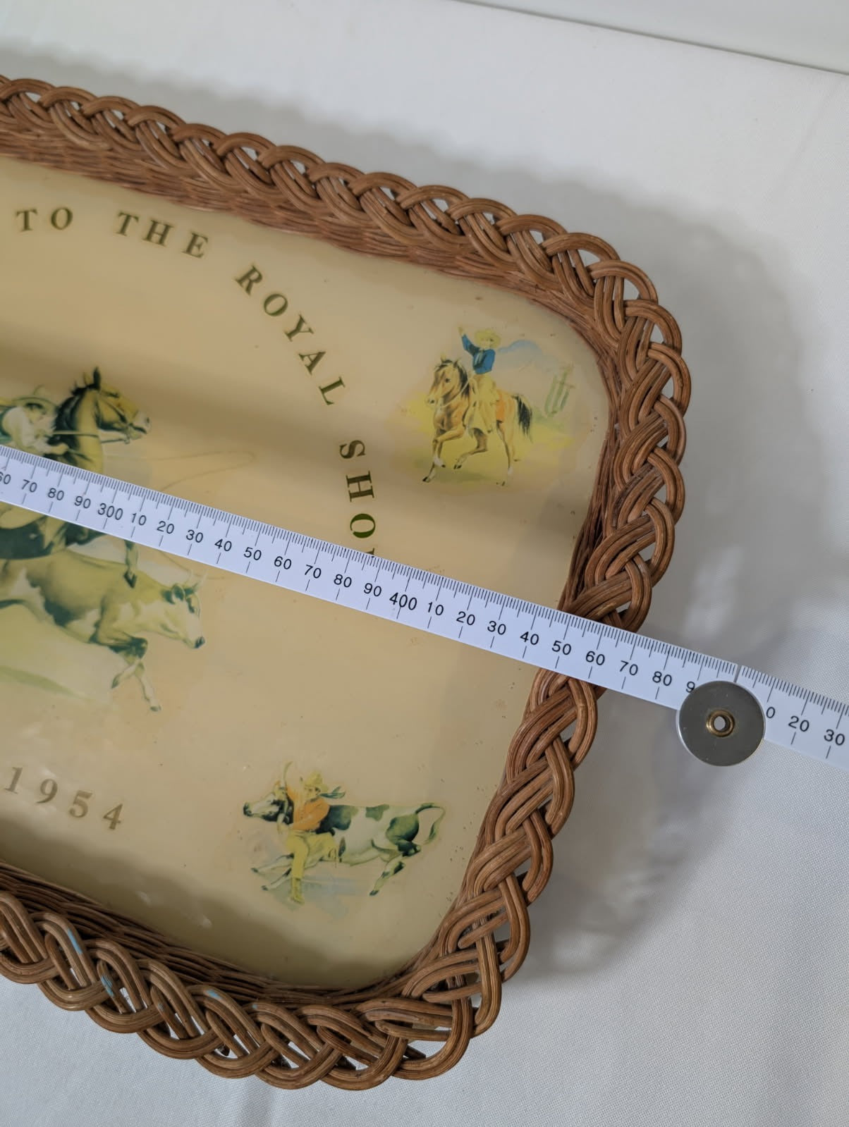 Vintage 1954 Sydney Royal Show Wicker-Rimmed Serving Tray - Image 6