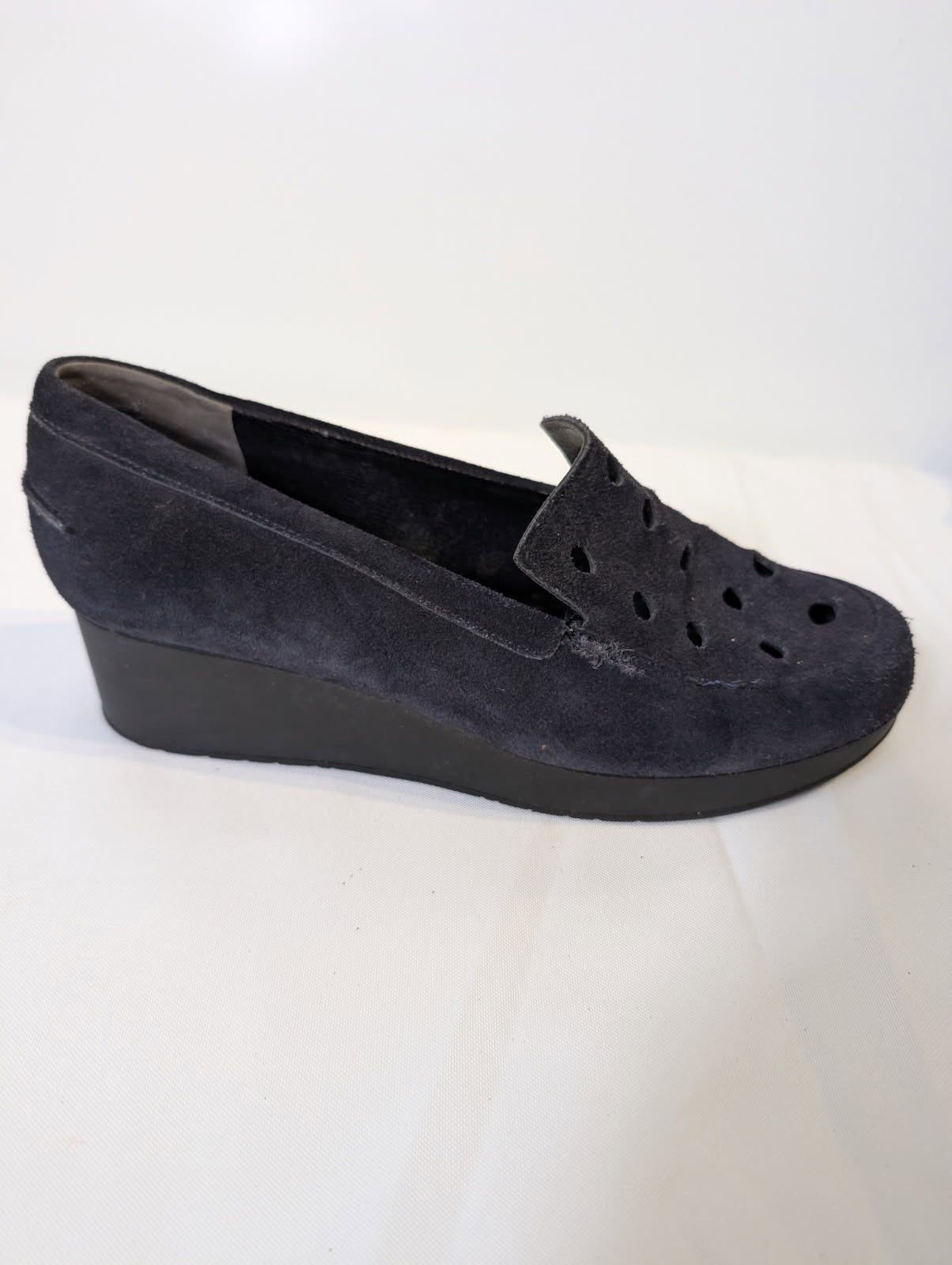Robert Clergerie Suede Wedge Loafers Navy Perforated EU 38 - Image 11