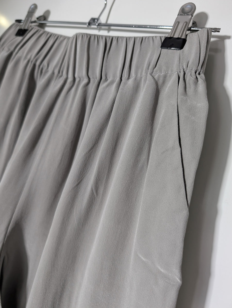 Grana Silk Elastic Waist Shorts Grey Women's Size Small - Image 2