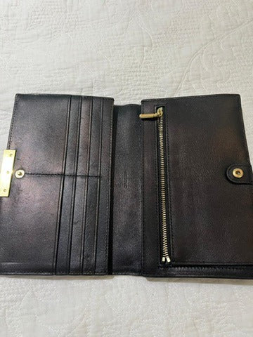 Oroton Croc-Embossed Leather Clutch Wallet Black Gold Bar - Image 2