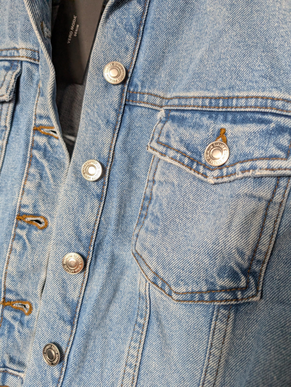 Vero Moda Denim Jacket Light Blue Cropped Size M - Image 2