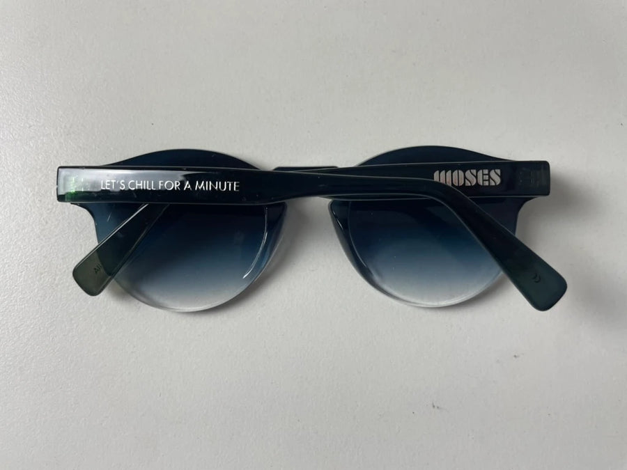 MOSES Unisex Sunglasses Gradient Lens Let's Chill For A Minute - Image 2