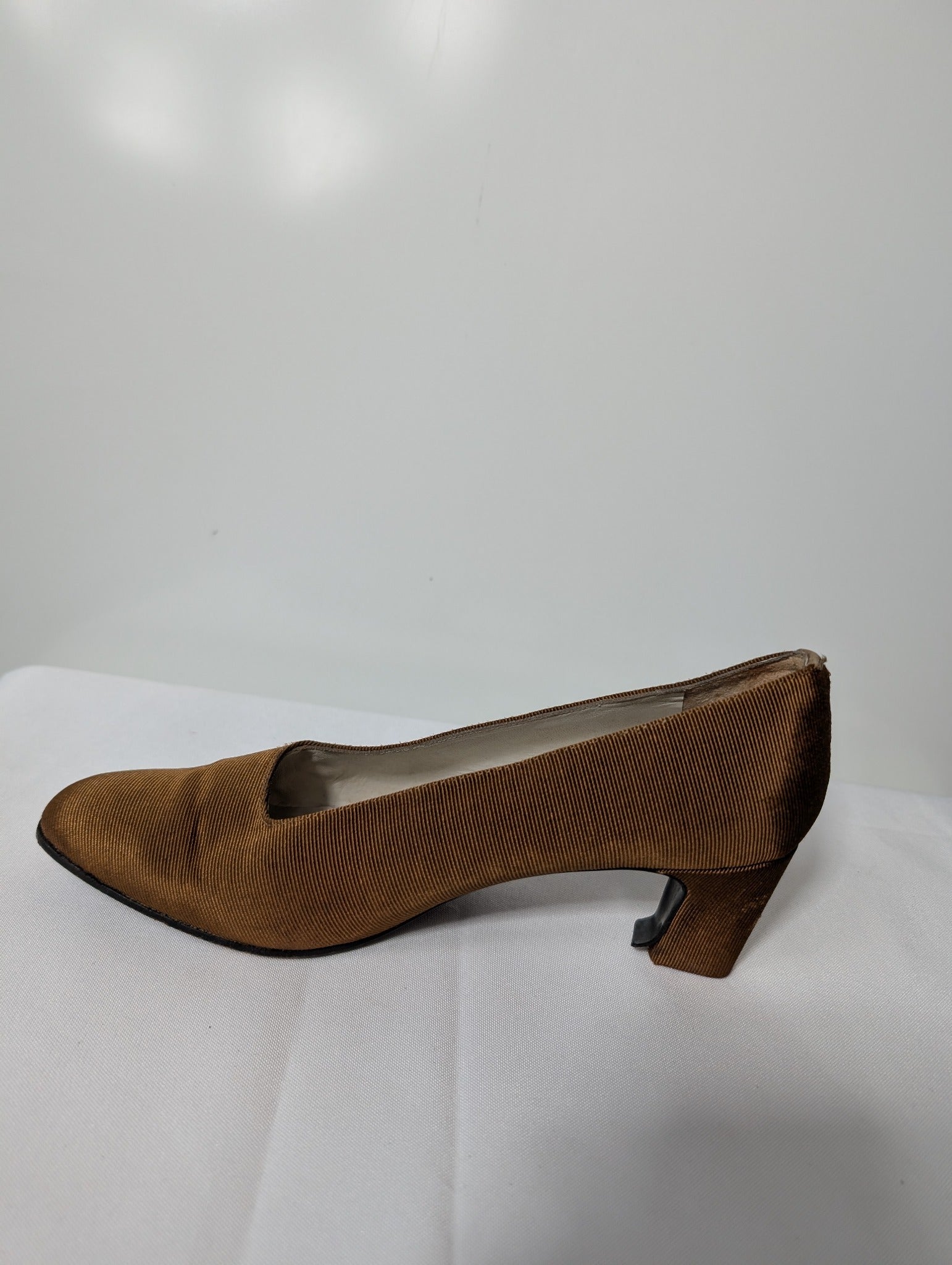Robert Clergerie Vintage Grosgrain Ribbon Pumps Brown EU 36 - Image 5