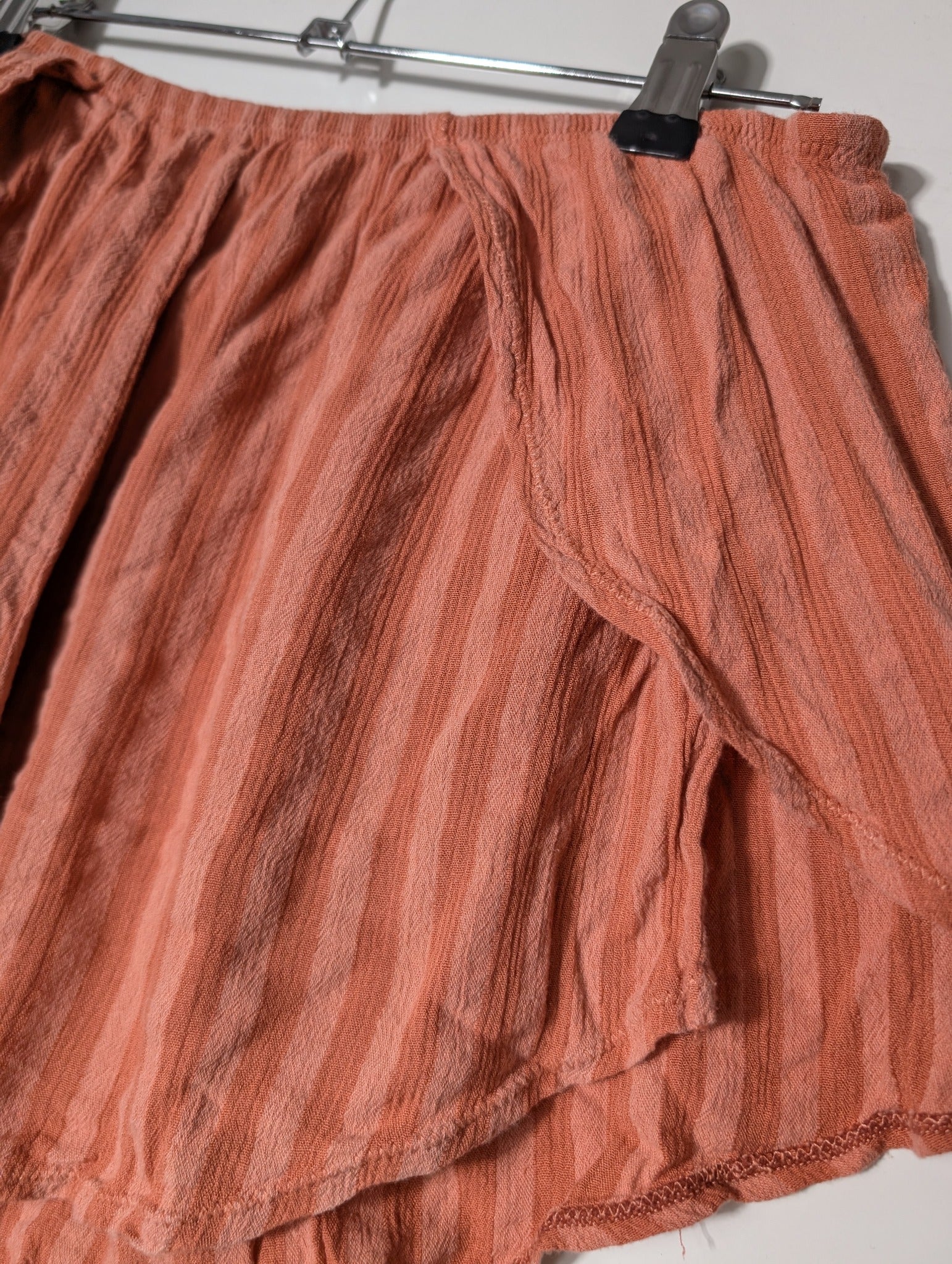 Zulu & Zephyr Striped Gauze Dolphin Hem Shorts Terracotta Size 10 - Image 2