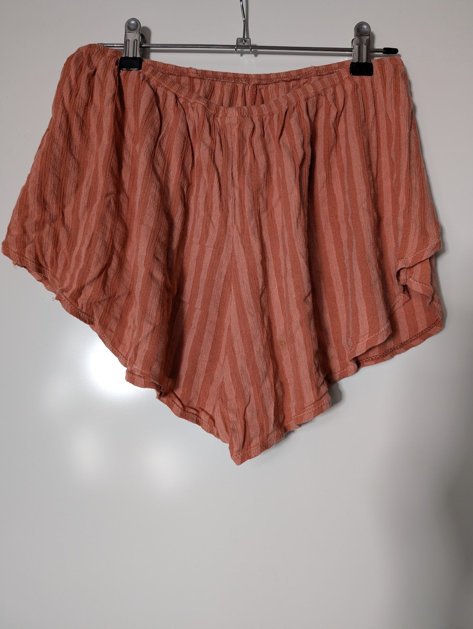 Zulu & Zephyr Striped Gauze Dolphin Hem Shorts Terracotta Size 10 - Image 4