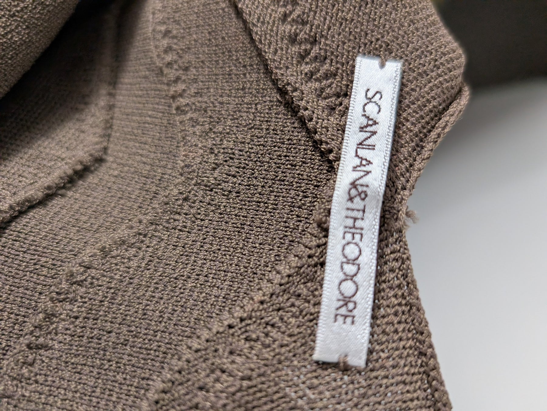 Scanlan Theodore Sleeveless Knit Dress Brown V-Neck Size SM - Image 4