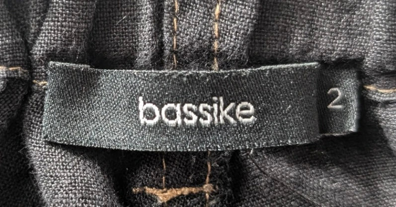 Bassike Women's Linen Shorts Dark Grey Size 2 - Image 5