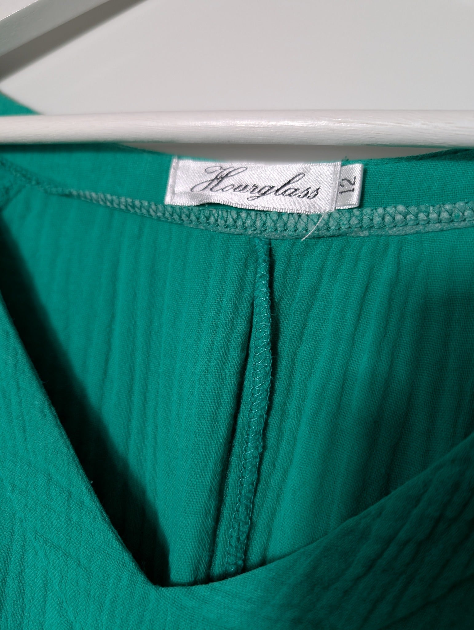 Hourglass Apparel Gauze V-Neck Ruffle Sleeve Top Green Size 12 - Image 3