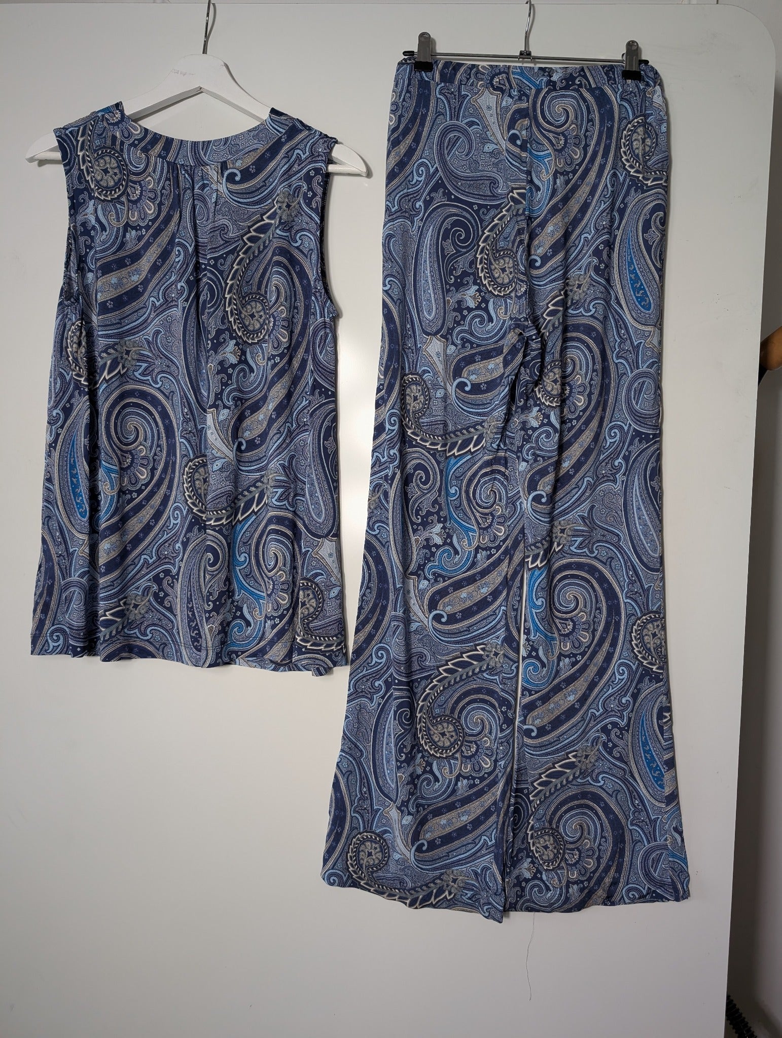 Alpha Studio Paisley Sleeveless Top and Wide Leg Pants Set Blue IT 44 - Image 5