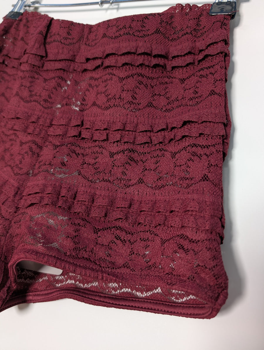 Missguided Lace High-Waisted Ruffled Shorts Burgundy Women's XS - Image 2