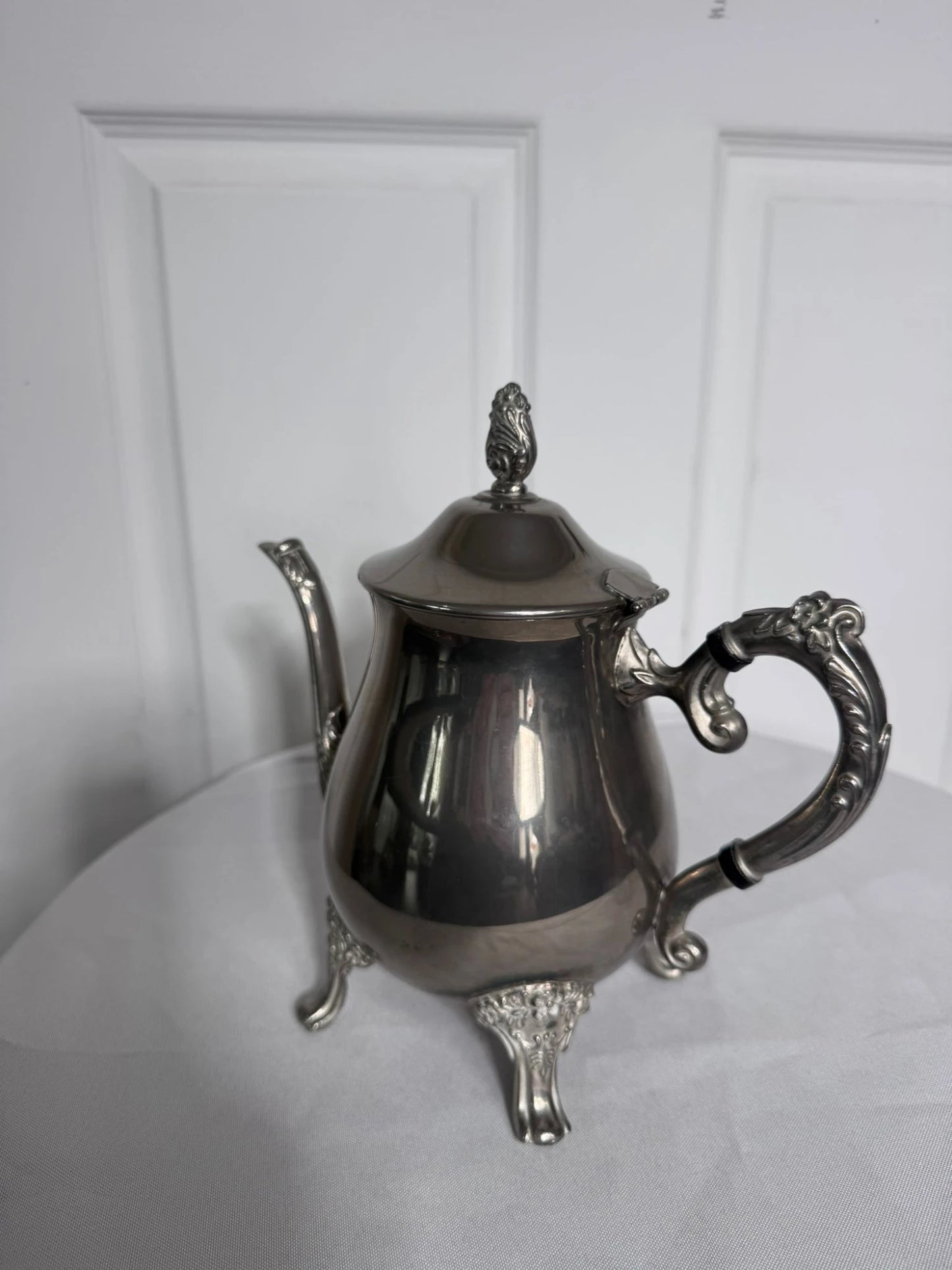 Vintage Silver Plated Teapot With Ornate Feet And Finial - Image 9