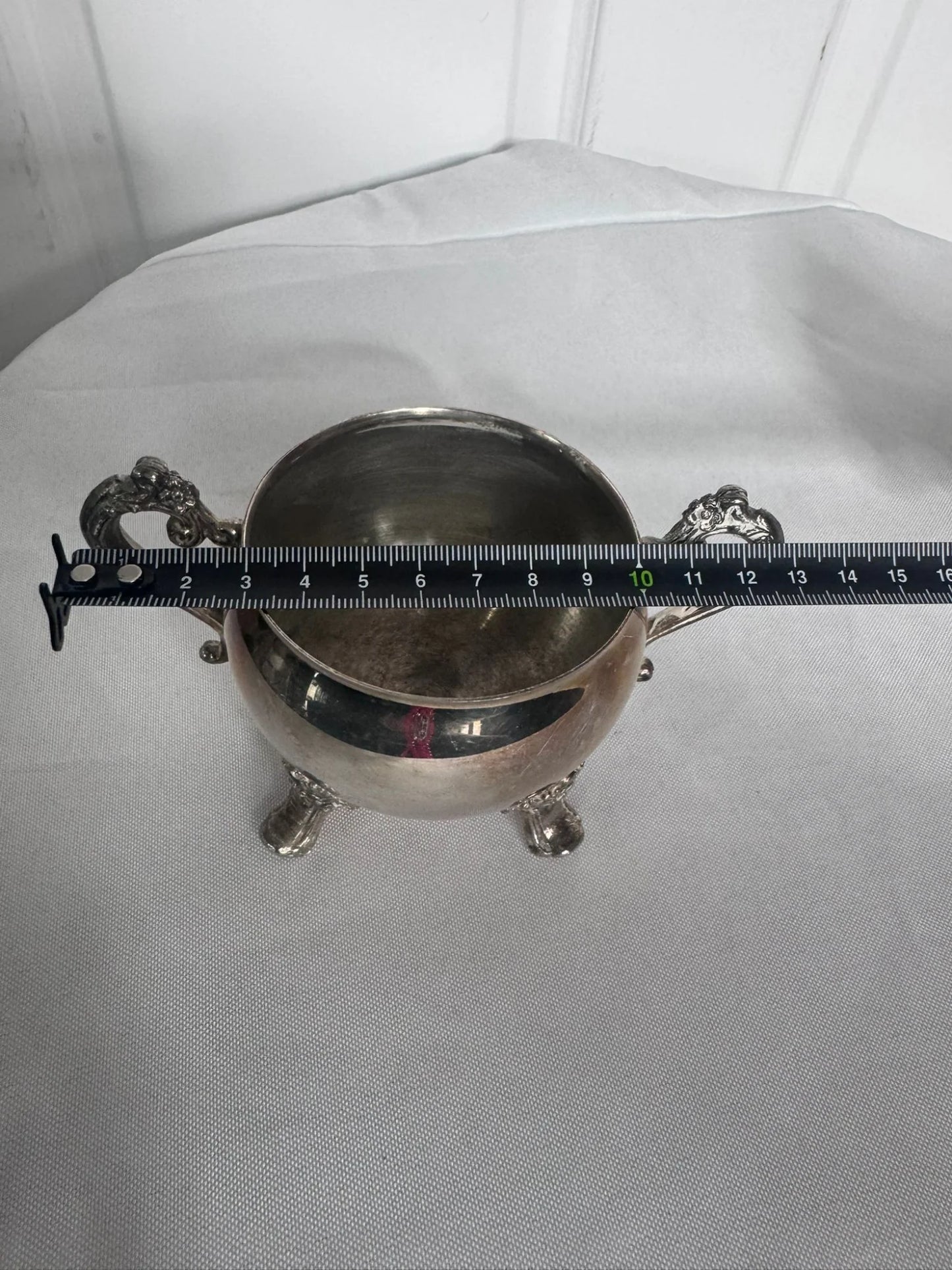 Vintage Silver Plated Two-Handled Sugar Bowl With Ornate Feet - Image 7