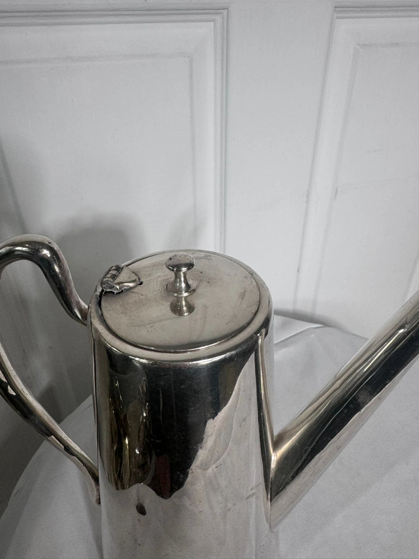 Vintage Silver Plated Tapered Coffee Pot - Elegant Mid-Century Style - Image 6
