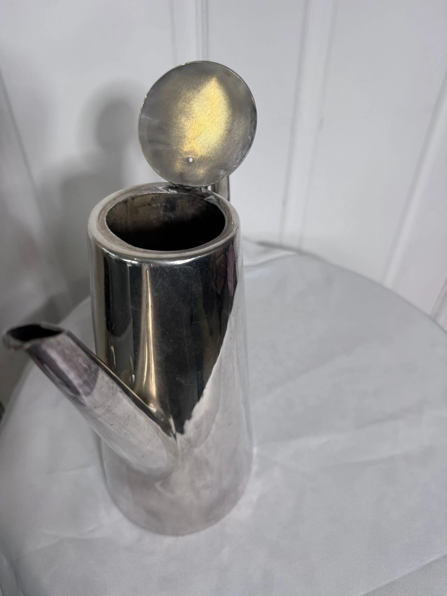 Vintage Silver Plated Tapered Coffee Pot - Elegant Mid-Century Style - Image 7