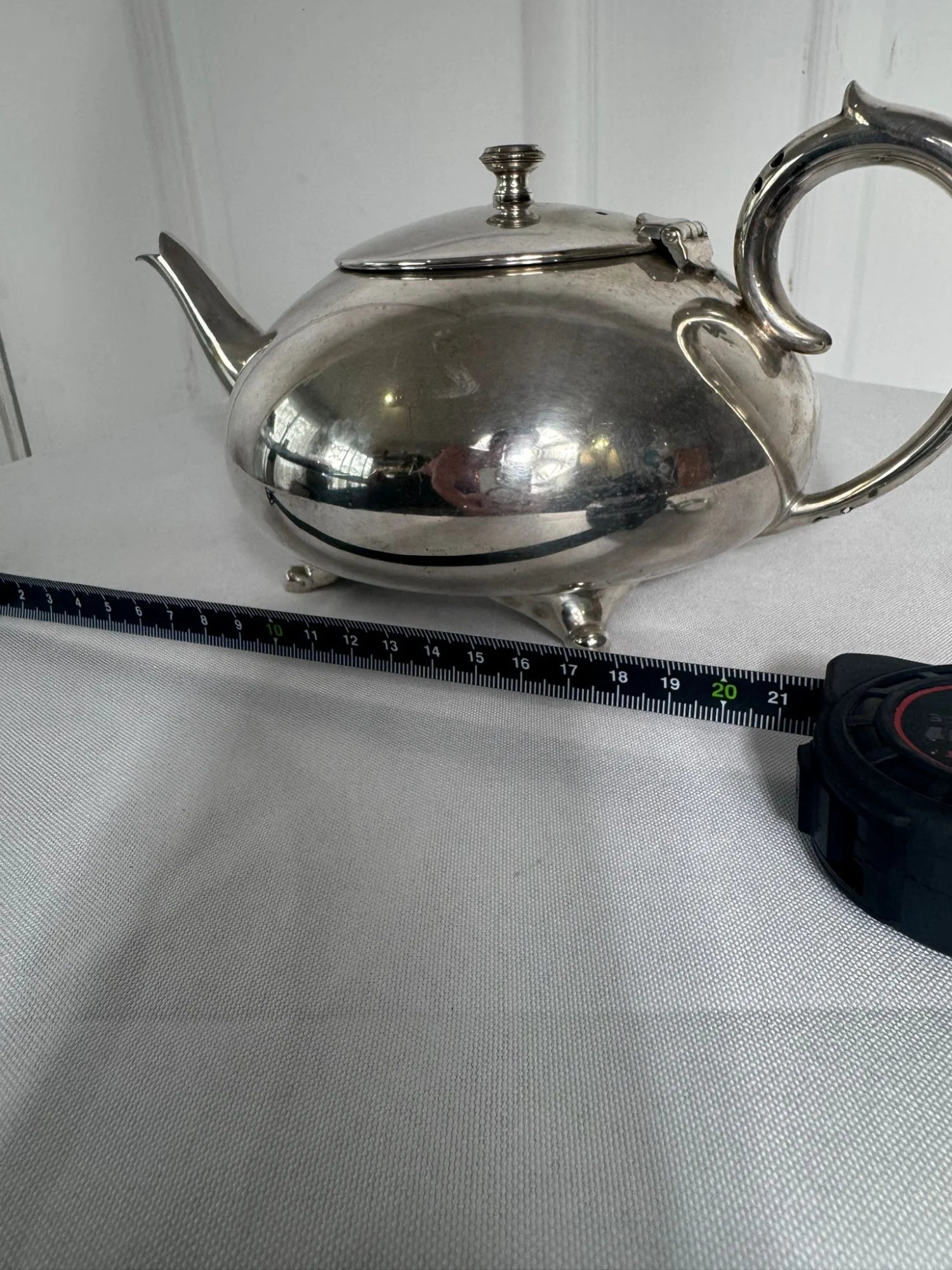 Vintage Silver Plated Teapot - Elegant Footed Design - Image 9