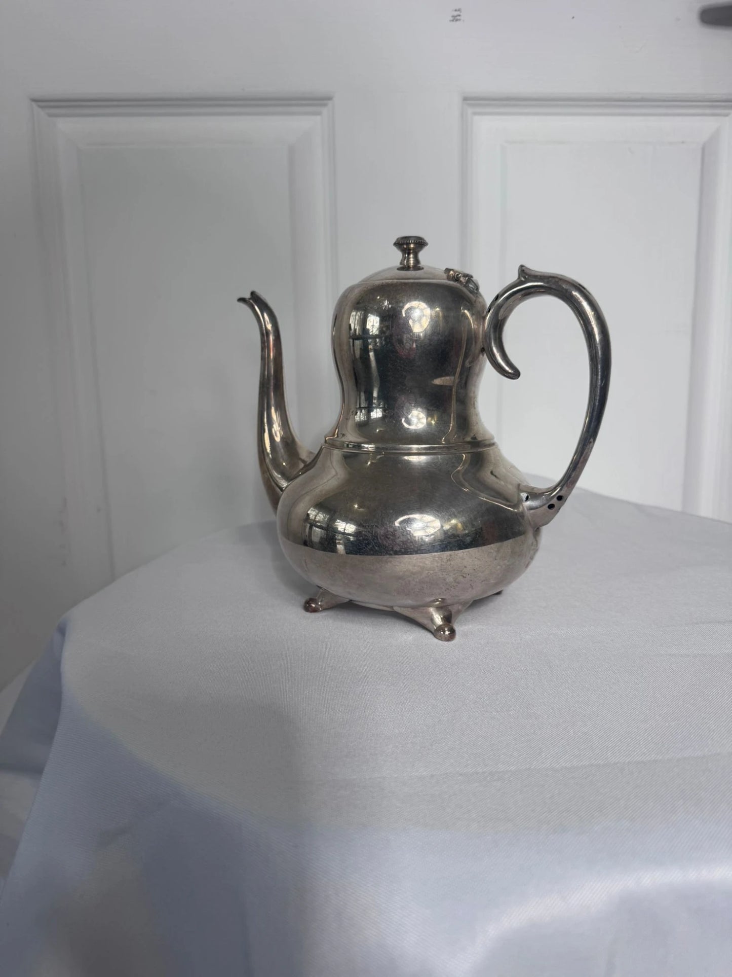 Vintage Silver Plated Teapot - Elegant Footed Design - Image 4
