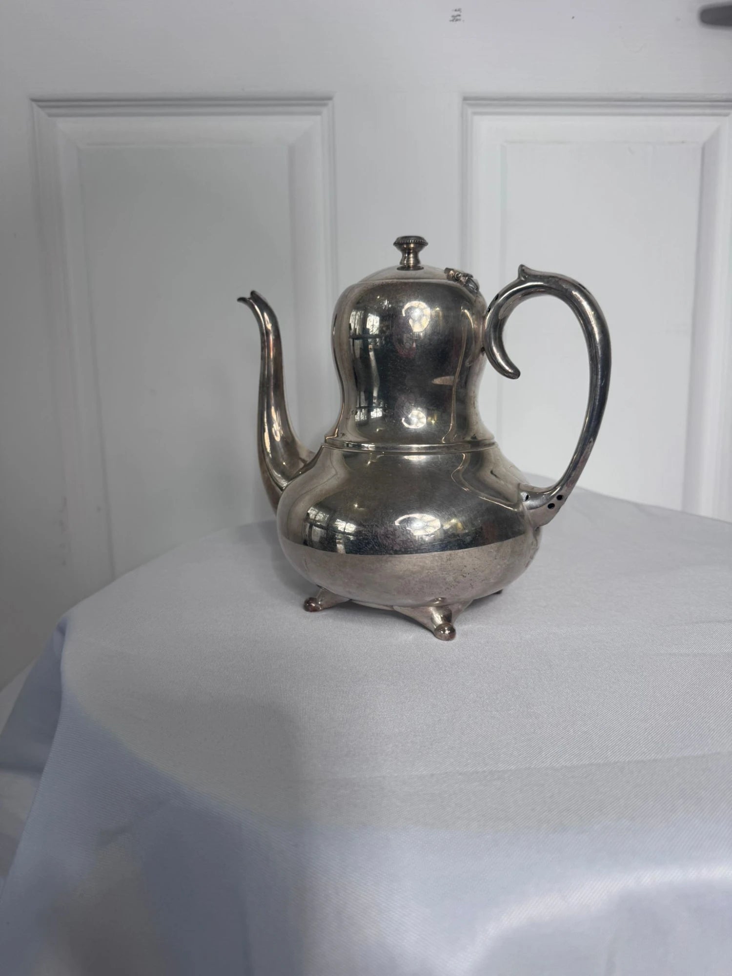 Vintage Silver Plated Teapot - Elegant Footed Design - Image 4