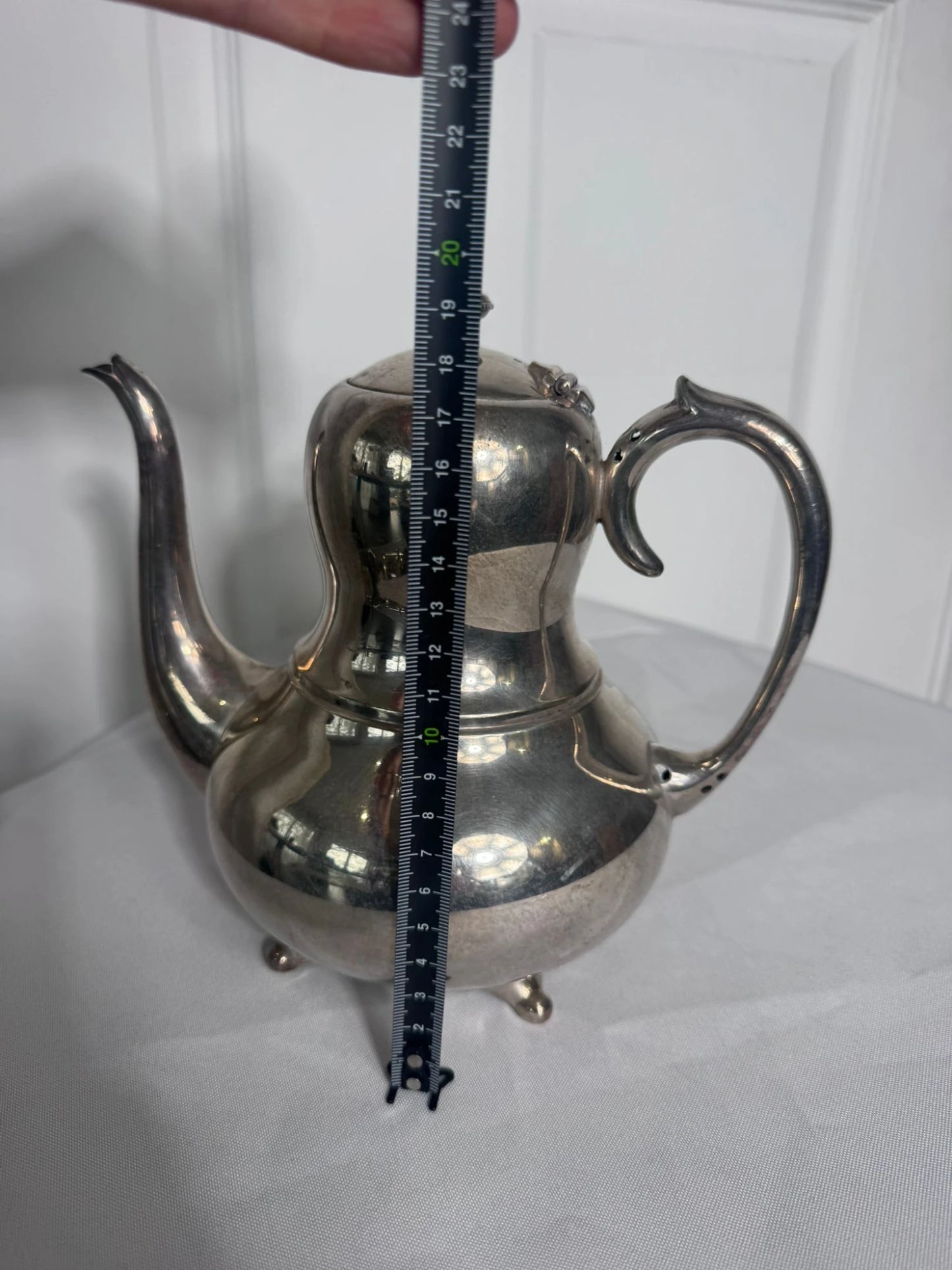 Vintage Silver Plated Teapot - Elegant Footed Design - Image 11