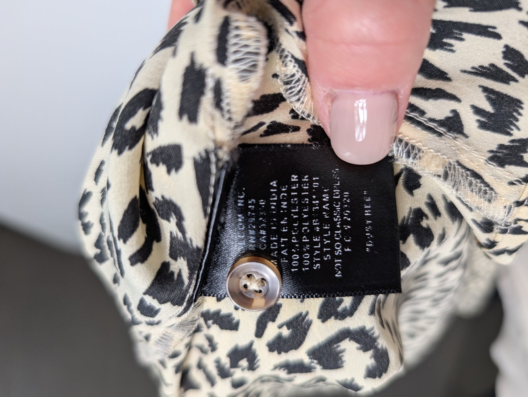 Volcom Corpo Class Leopard Print Shirt Dress Size S - Image 5