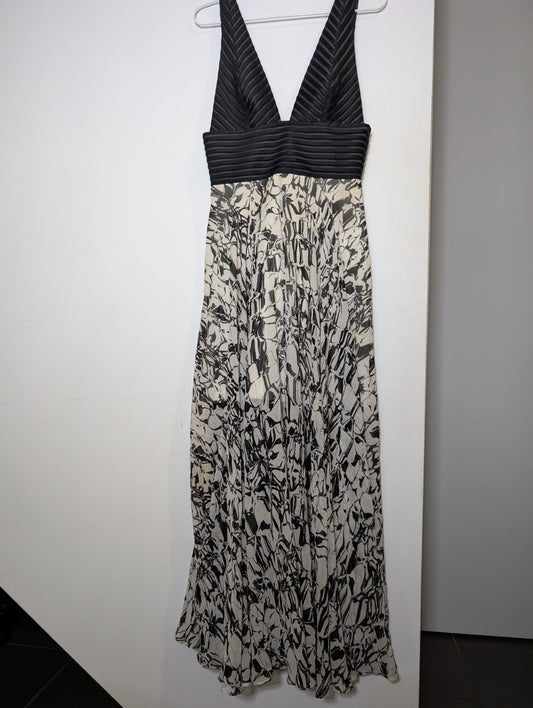 Ginger & Smart Maxi Dress - Black & White Printed Sample Piece - Image 2