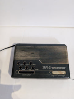 Vintage 2-Band AM/FM Electronic Clock Radio Black - Image 2