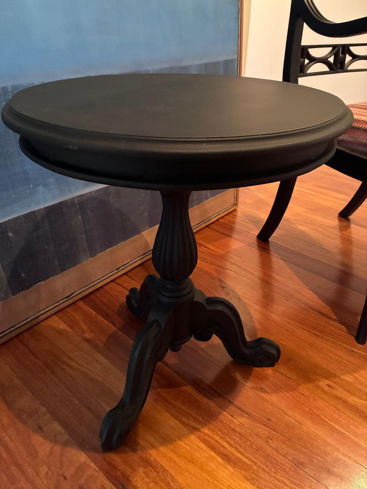 Vintage Style Round Pedestal Accent Table - Black Side Table - Image 2