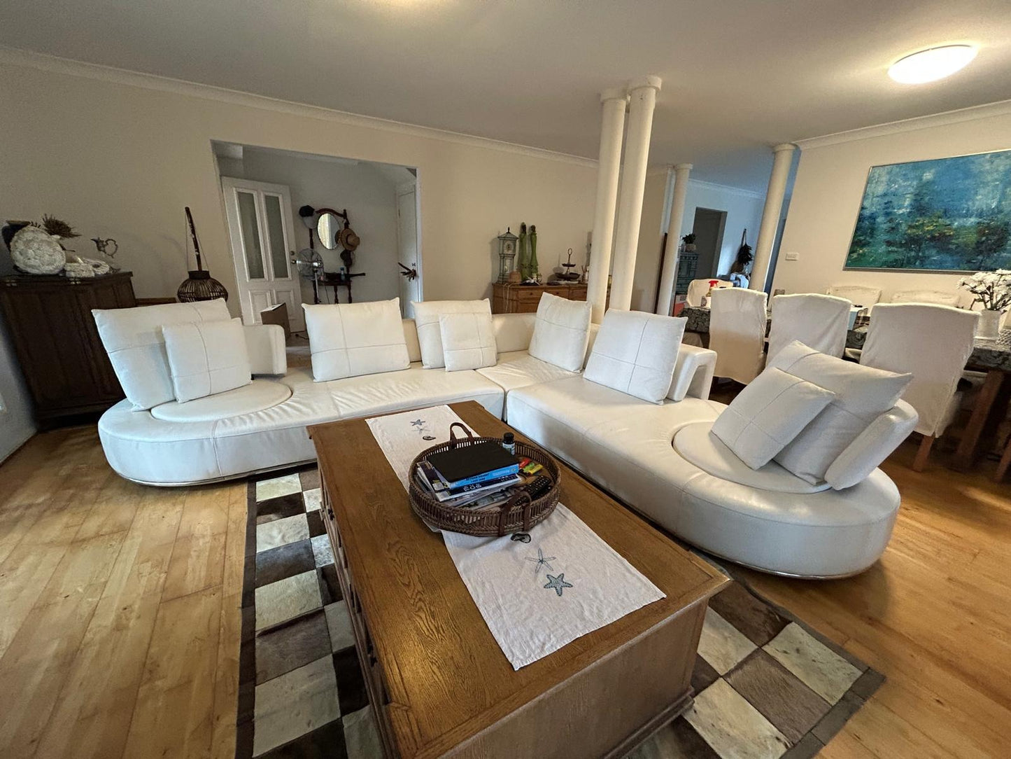 Domino-Style Curved White Leather Modular Sectional Sofa - Image 3