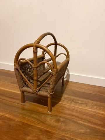 Vintage Rattan Wicker Magazine Rack Heart Design Brown - Image 2
