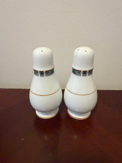 Noritake Salt And Pepper Shakers Legendary Green 4139 - Image 2