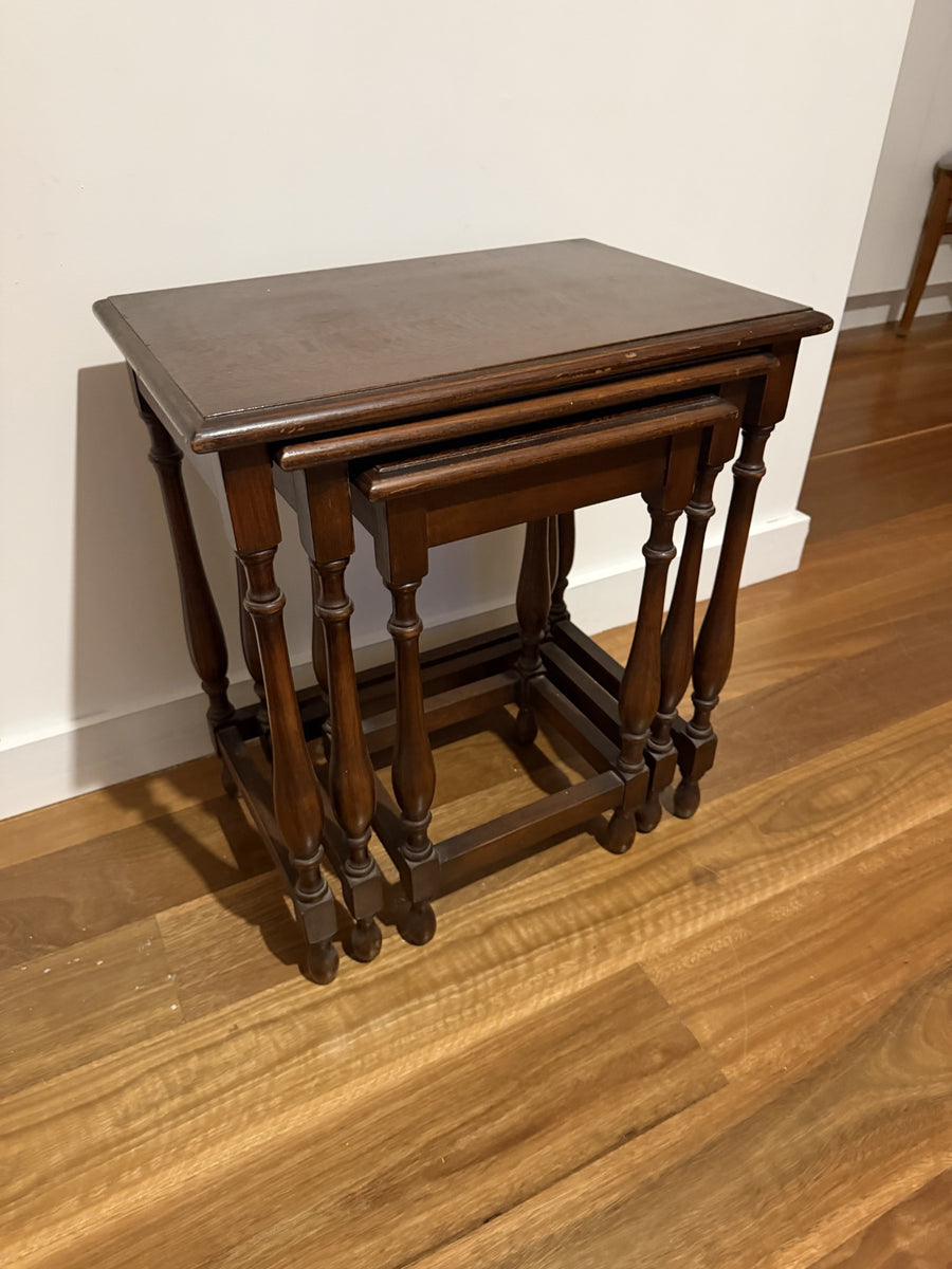 Vintage Nesting Tables Wooden Side Tables with Turned Legs Dark Brown - Image 1