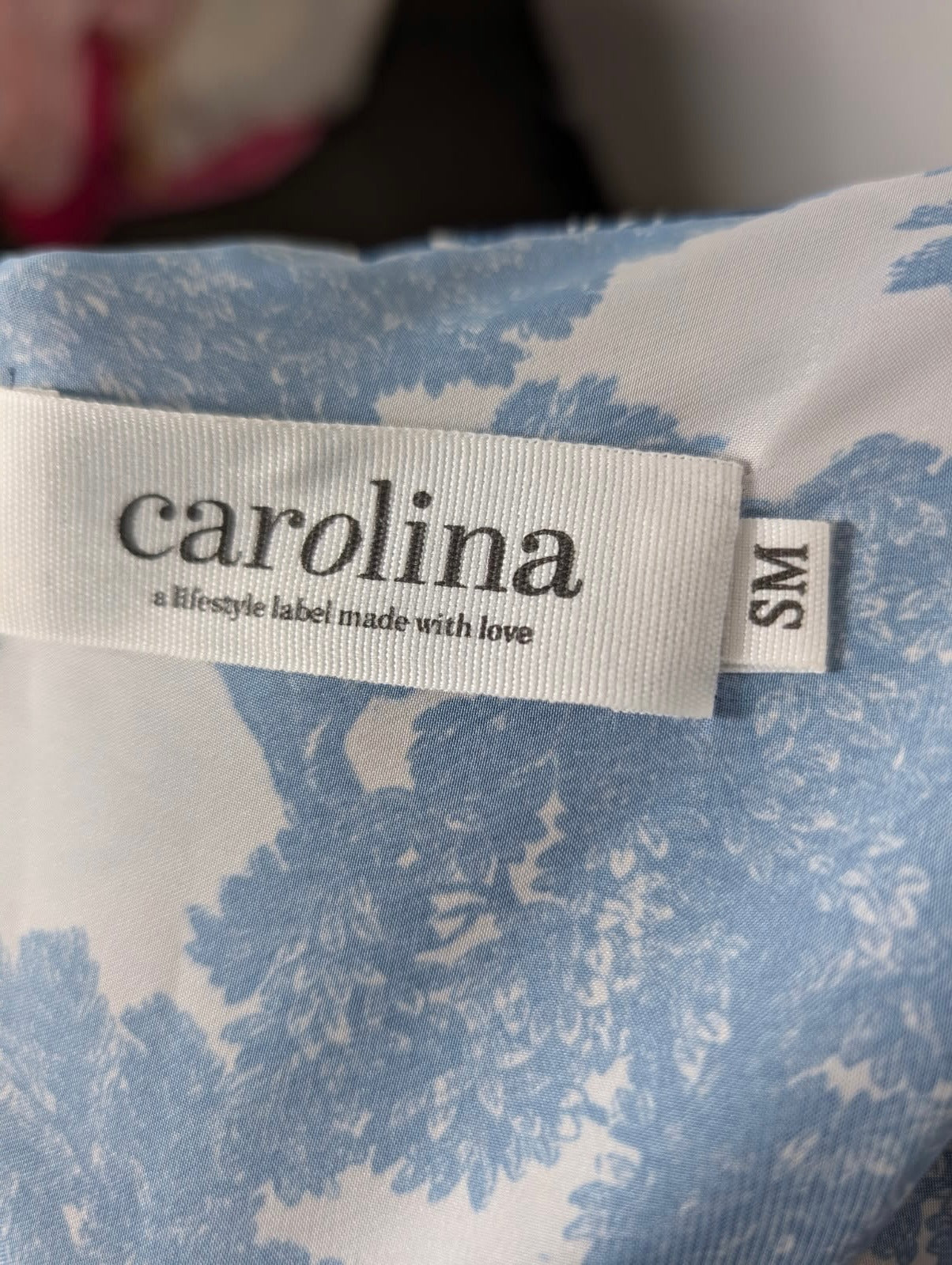 Carolina Lifestyle Blue Toile Print Satin Blouse - Size SM - Image 3