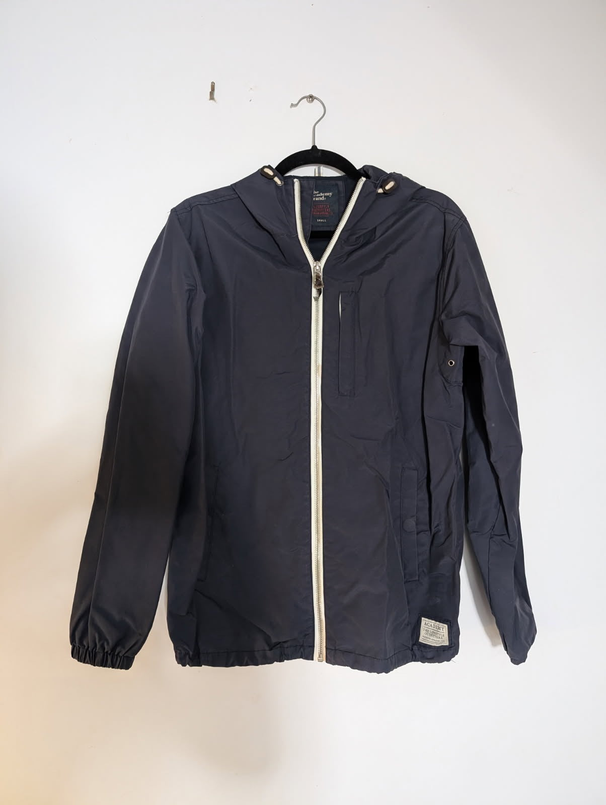 The Academy Brand Men's Lightweight Hooded Windbreaker Jacket - Navy Size Small - Image 2