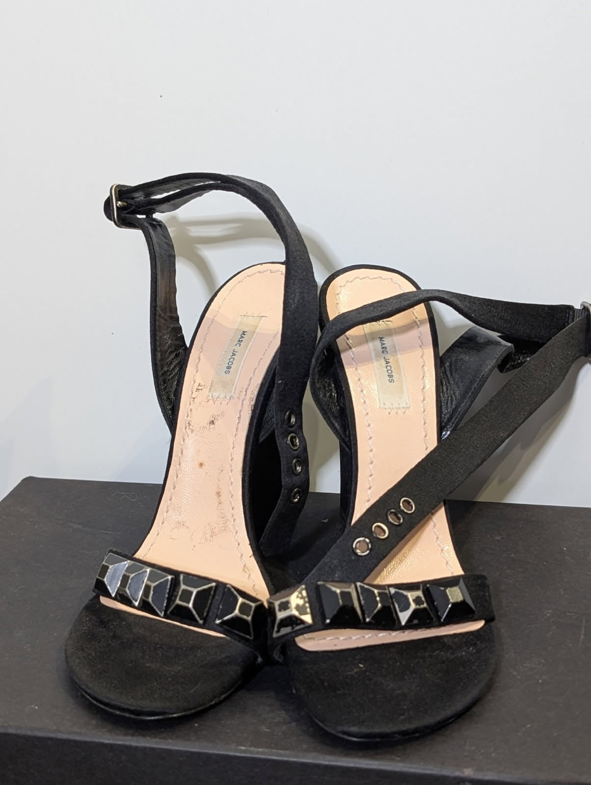 Marc Jacobs Black Suede Chain Detail Wedge Sandals - EU 38 - Image 3